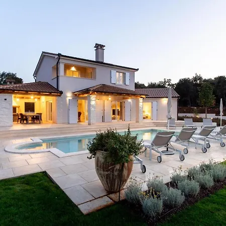 Mirana Luxury Kavran