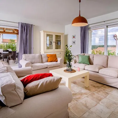 Mirana Luxury *