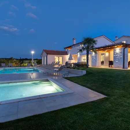 Mirana Luxury Vila *