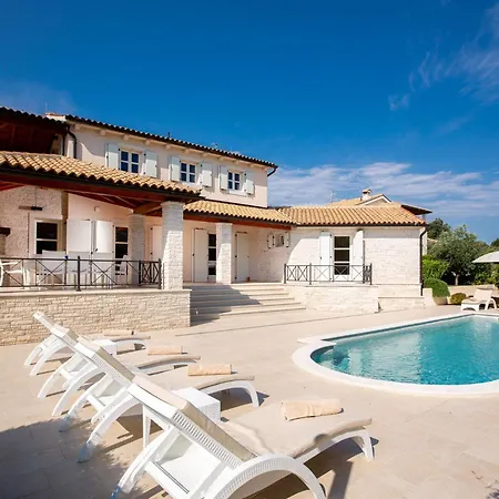 Mirana Luxury * Kavran