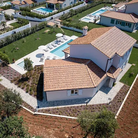Mirana Luxury *